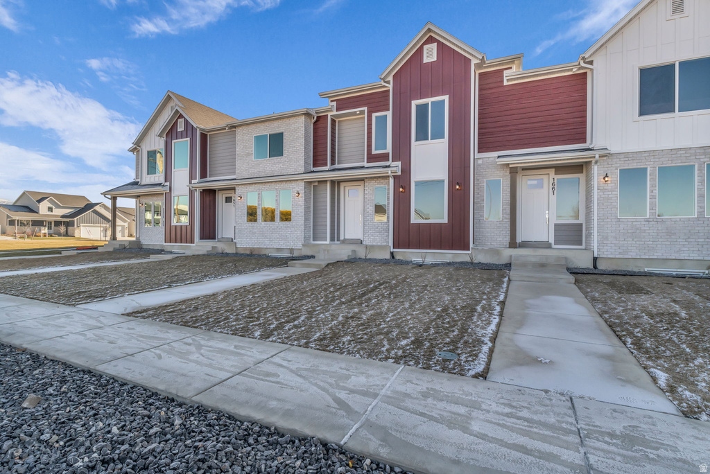 1653 W 2700 S #218 Syracuse, UT 84075