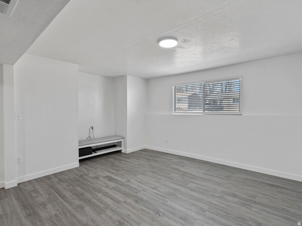 2977 S BREEZE DR Magna, UT 84044