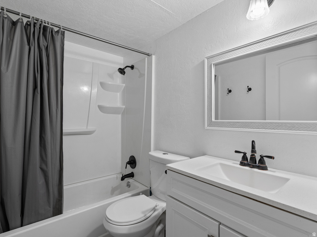 2977 S BREEZE DR Magna, UT 84044