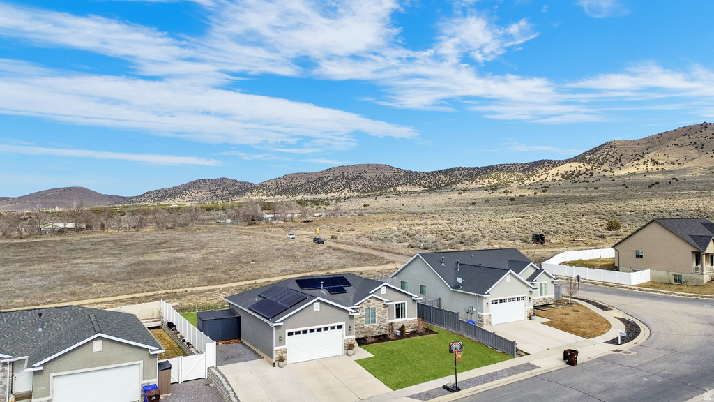 2681 E CLARKSTONE DR Eagle Mountain, UT 84005