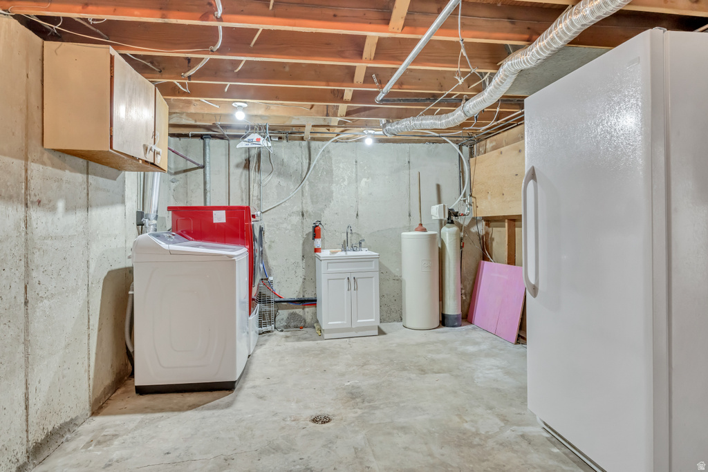 158 W 2200 N Sunset, UT 84015