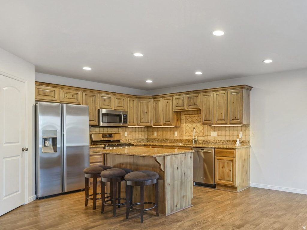 687 E ORCHARD VISTA CT Midvale, UT 84047