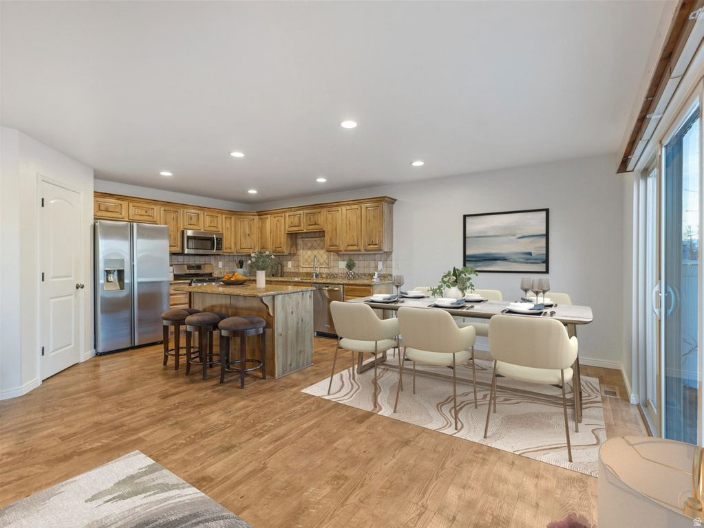 687 E ORCHARD VISTA CT Midvale, UT 84047