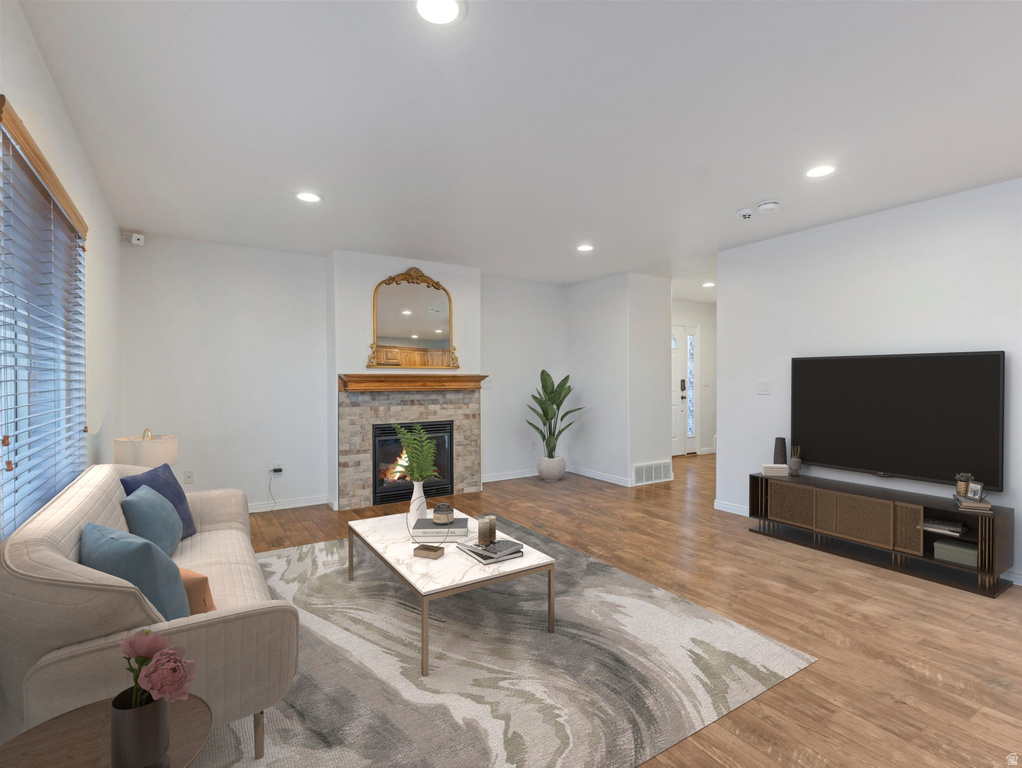 687 E ORCHARD VISTA CT Midvale, UT 84047