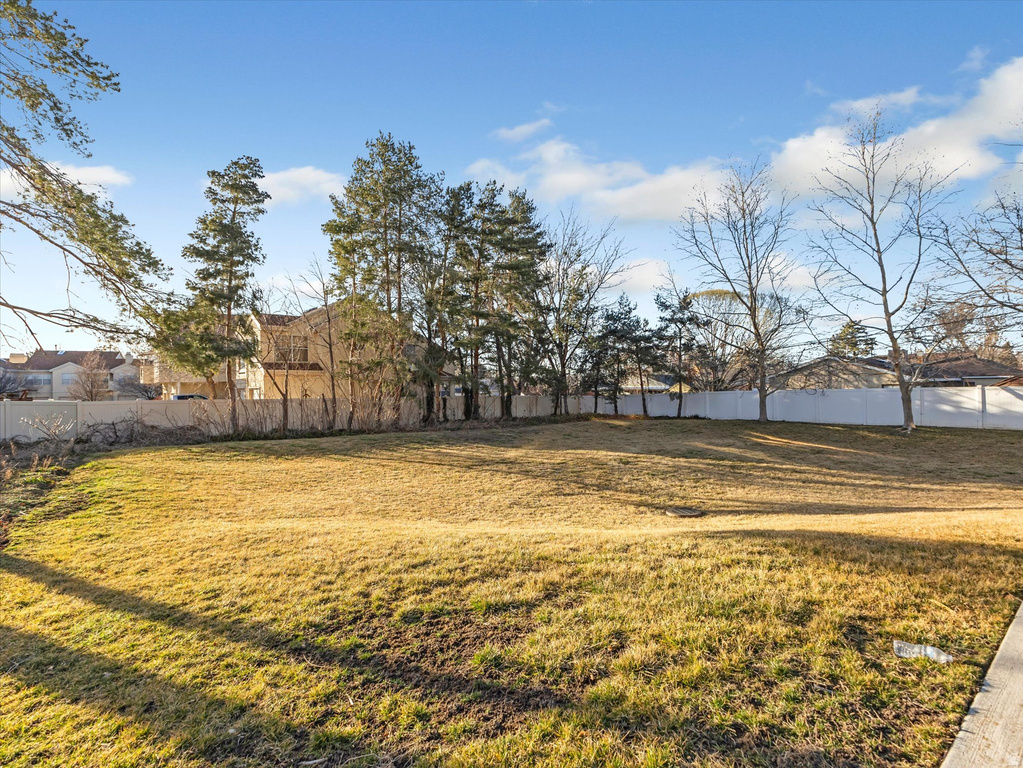 687 E ORCHARD VISTA CT Midvale, UT 84047