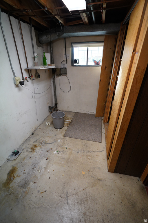 415 JACKSON AVE Ogden, UT 84404