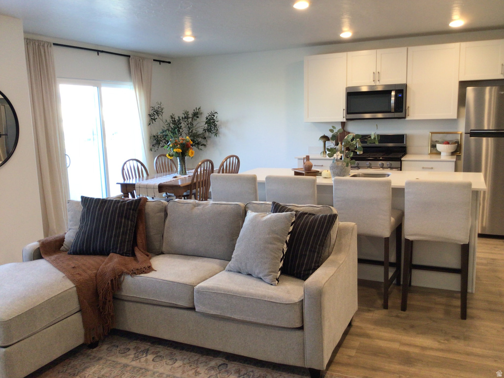 1052 E REGATTA LN Saratoga Springs, UT 84045