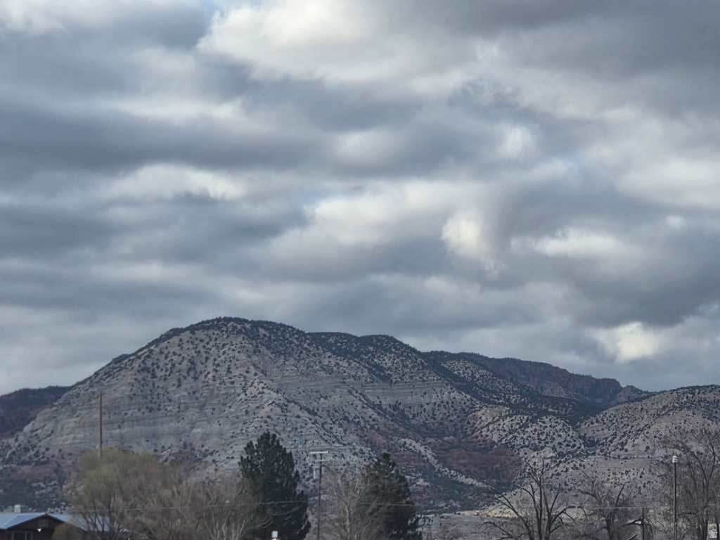 1598 N NORTH STATE ST Sigurd, UT 84657