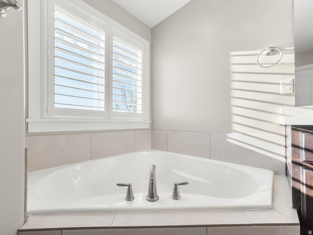 1302 S 4350 W Syracuse, UT 84075