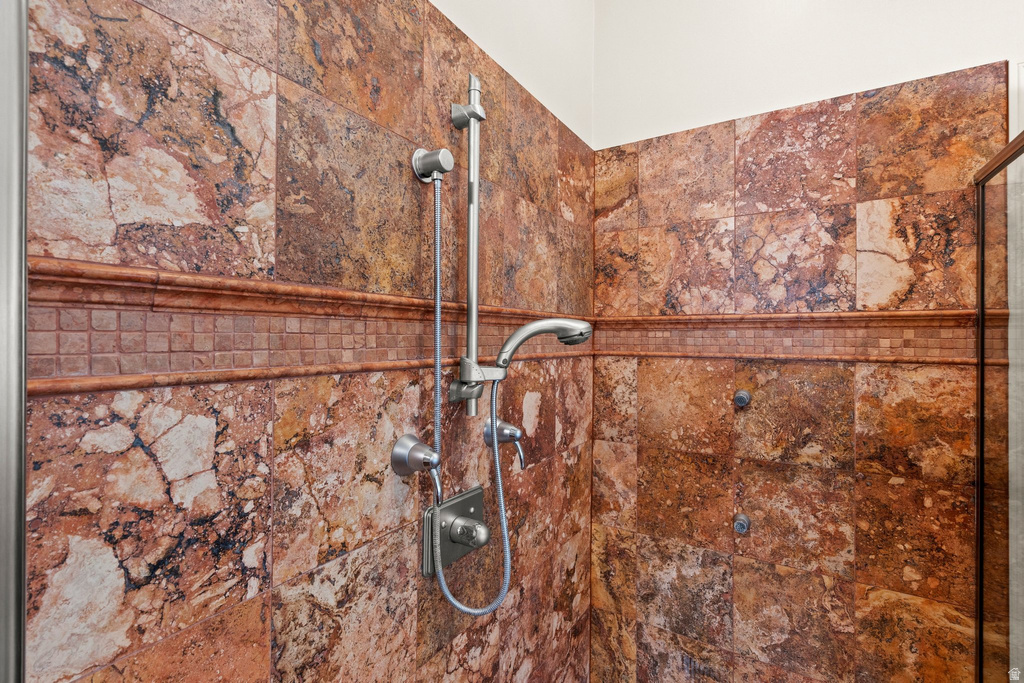 2765 E BLUE SPRUCE DR Holladay, UT 84117