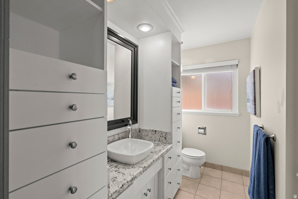 2765 E BLUE SPRUCE DR Holladay, UT 84117