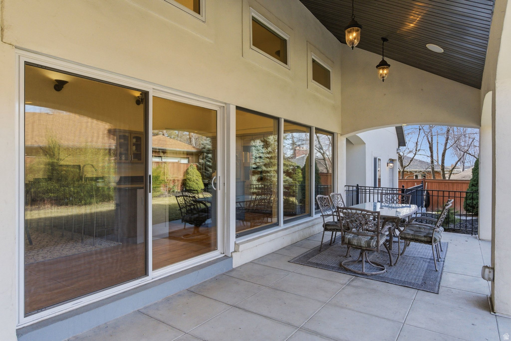 2765 E BLUE SPRUCE DR Holladay, UT 84117