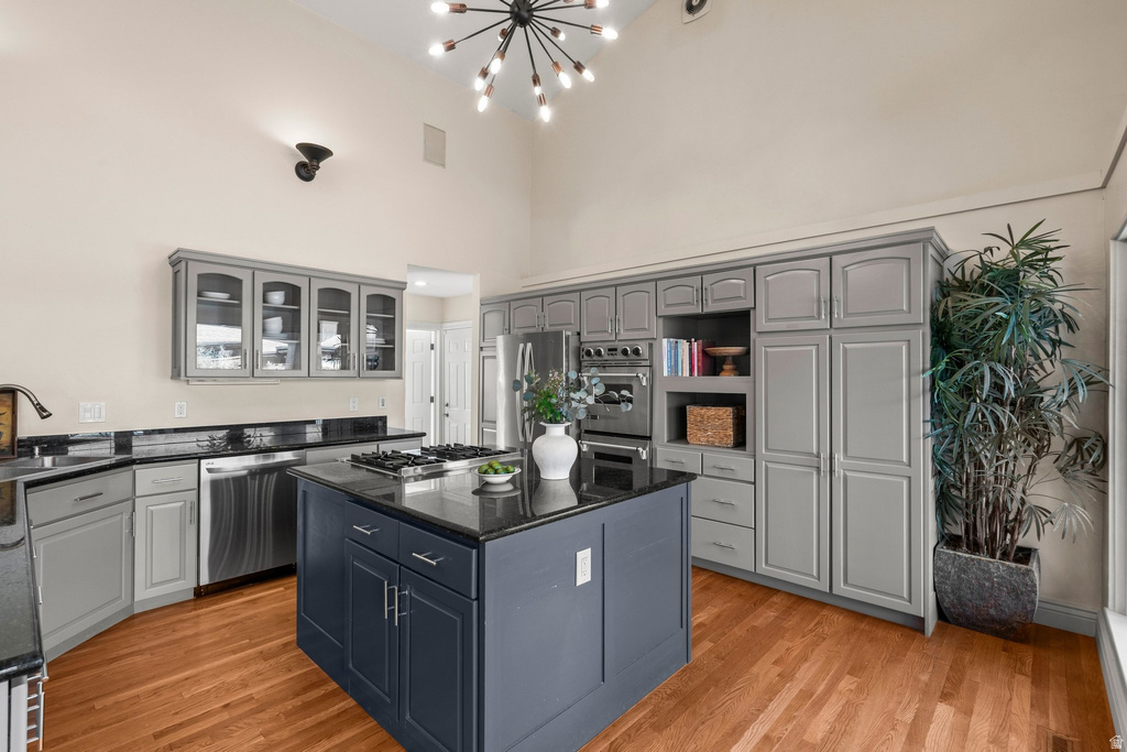 2765 E BLUE SPRUCE DR Holladay, UT 84117