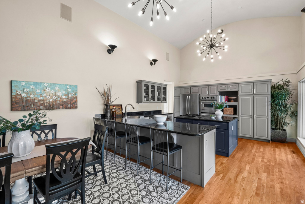 2765 E BLUE SPRUCE DR Holladay, UT 84117