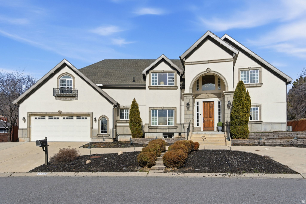 2765 E BLUE SPRUCE DR Holladay, UT 84117