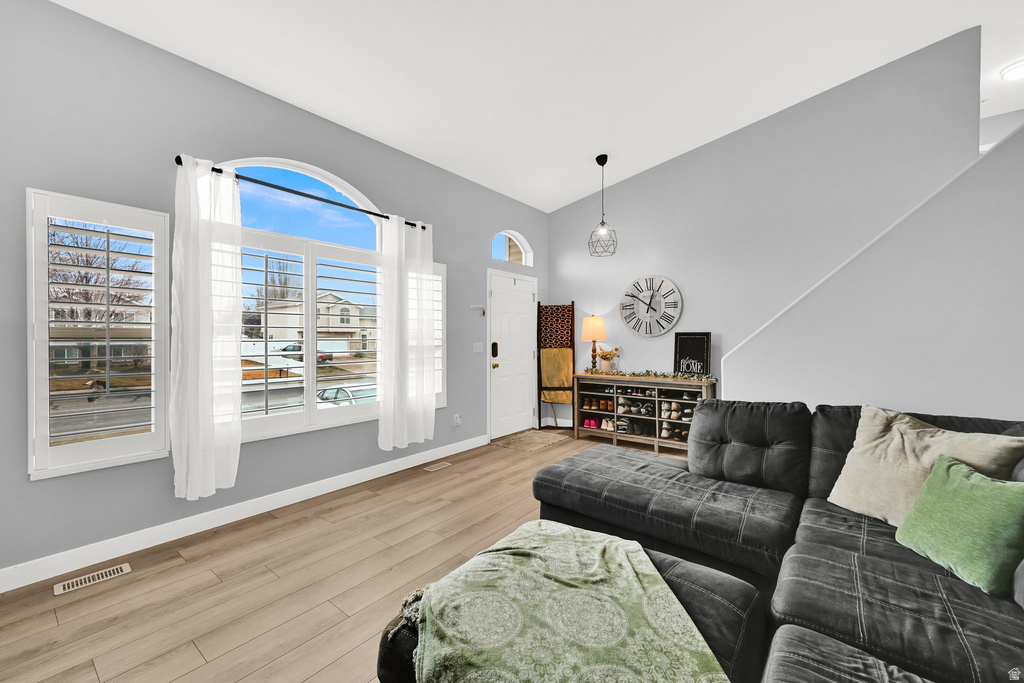 74 S 1660 W West Point, UT 84015