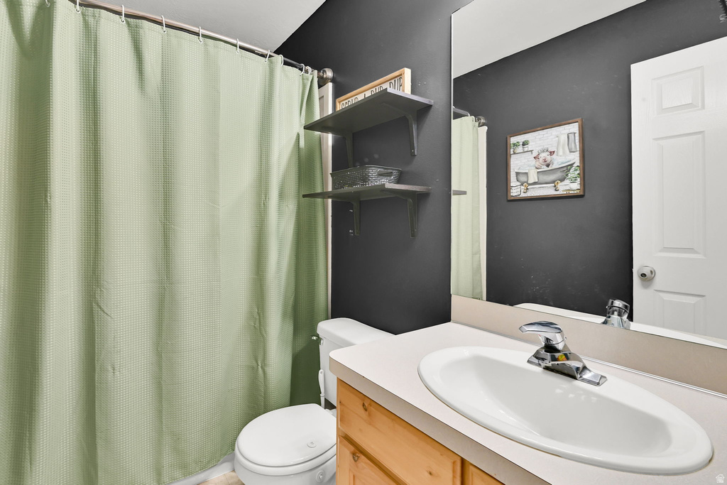 74 S 1660 W West Point, UT 84015