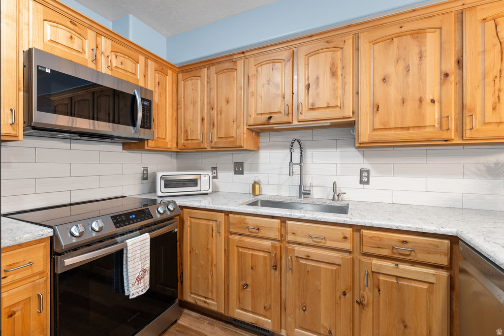 1625 PAGES PL Bountiful, UT 84010