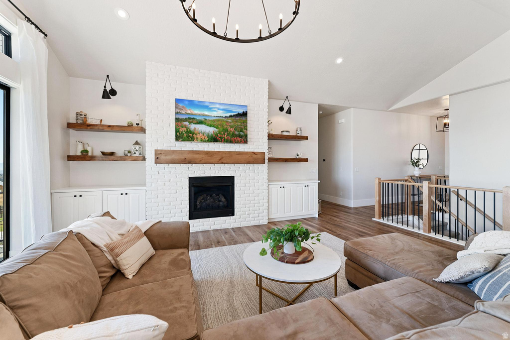 851 E MOUNTAIN RD North Ogden, UT 84414