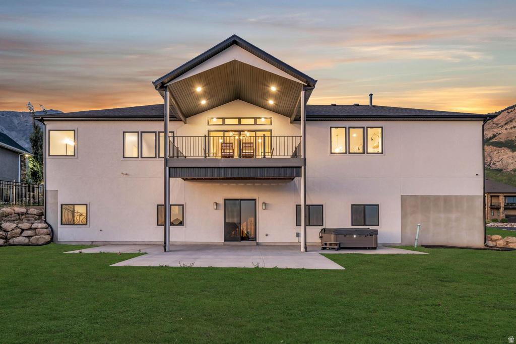 851 E MOUNTAIN RD North Ogden, UT 84414