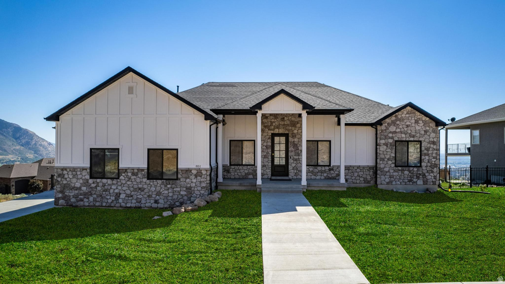 851 E MOUNTAIN RD North Ogden, UT 84414