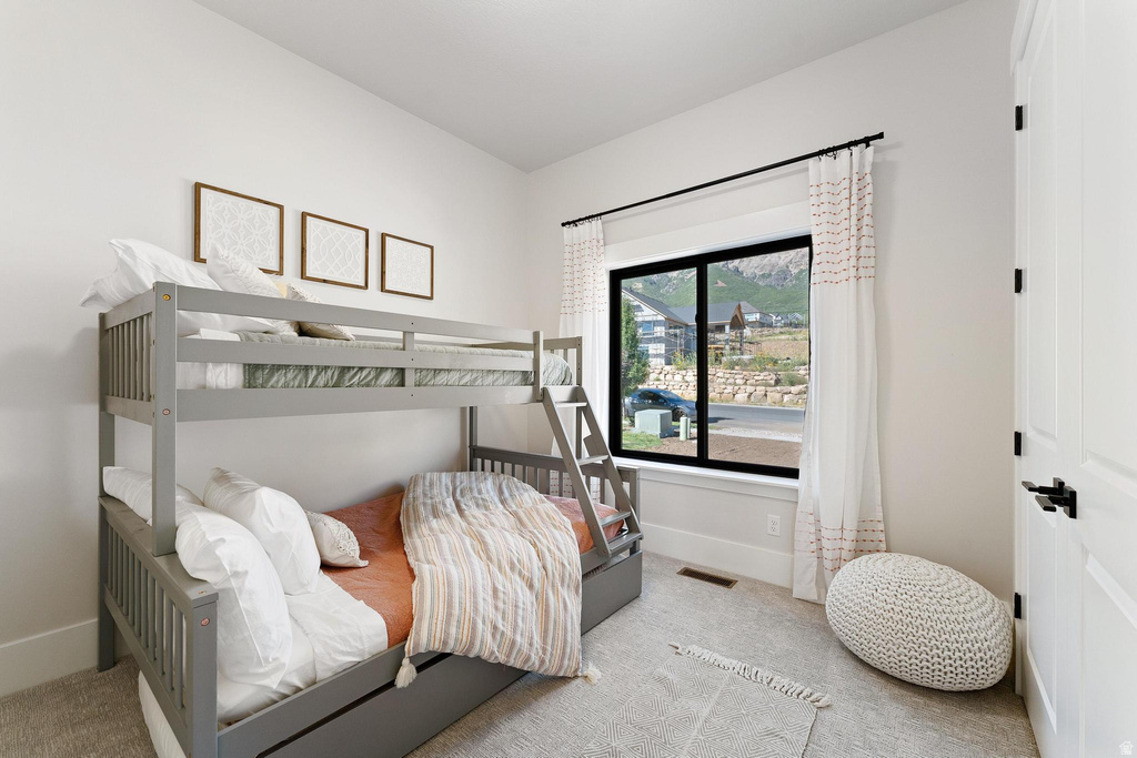 851 E MOUNTAIN RD North Ogden, UT 84414