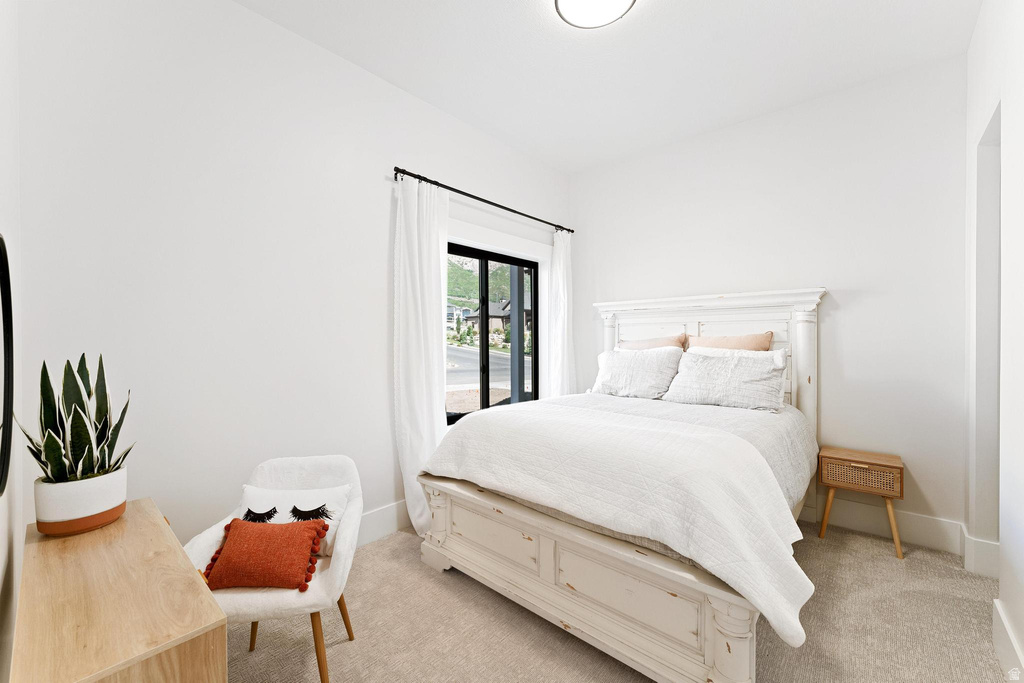 851 E MOUNTAIN RD North Ogden, UT 84414