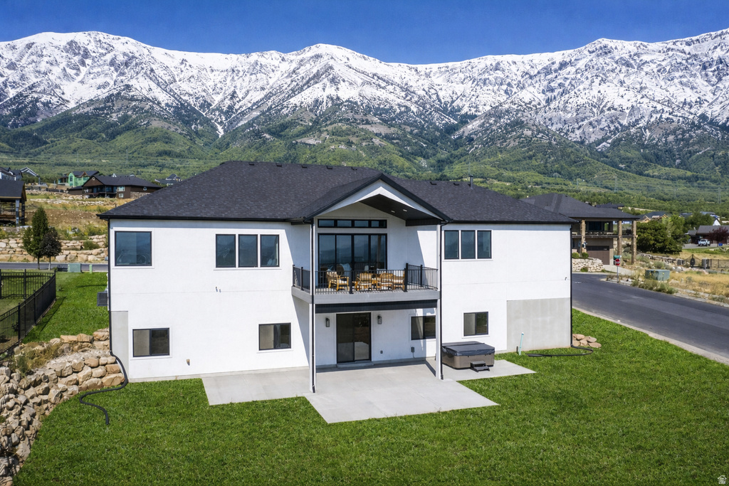 851 E MOUNTAIN RD North Ogden, UT 84414
