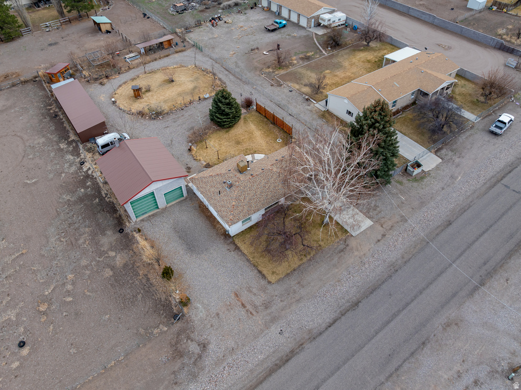 170 S 100 E Annabella, UT 84711