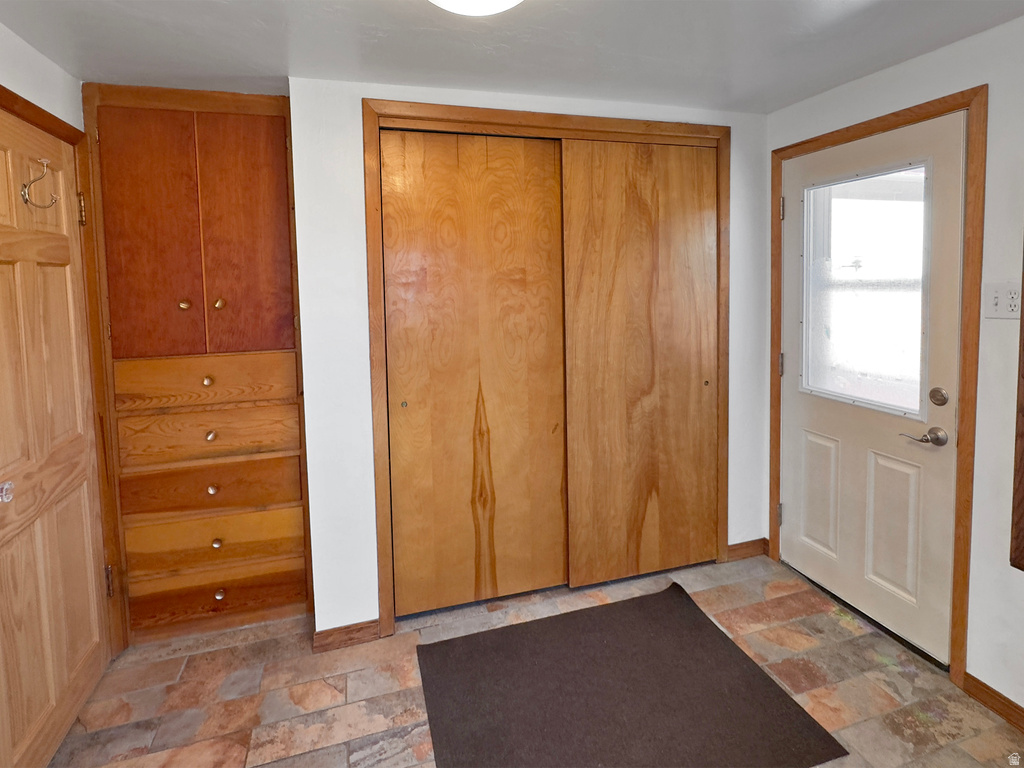 170 S 100 E Annabella, UT 84711