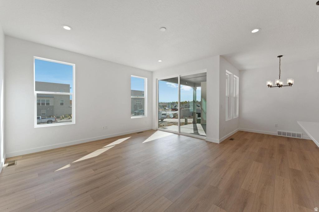 7624 S CLIPPER HILL RD #302 West Jordan, UT 84081