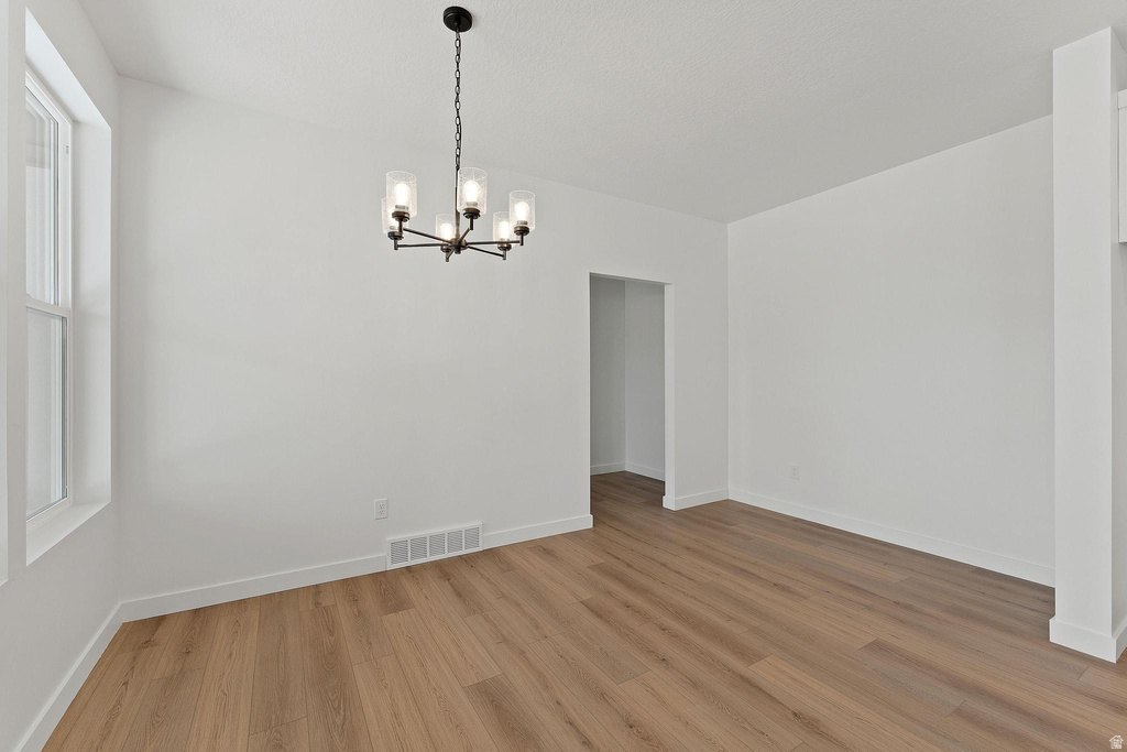 7624 S CLIPPER HILL RD #302 West Jordan, UT 84081