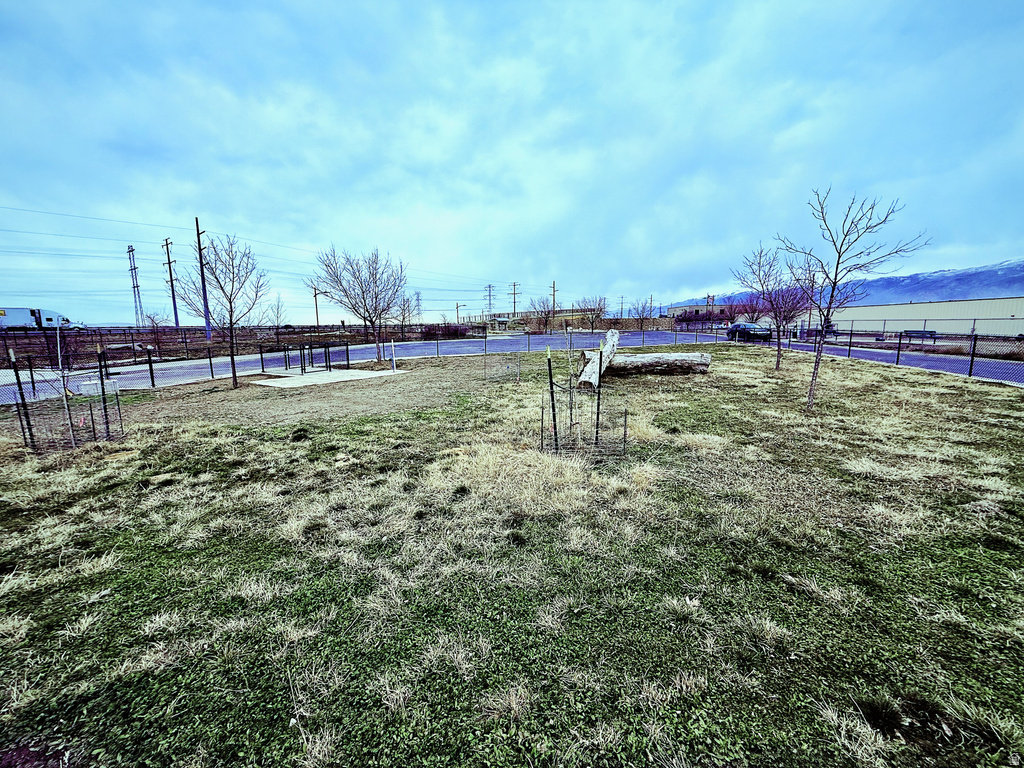 1042 N SKIPTON DR North Salt Lake, UT 84054