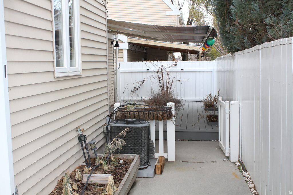 775 E GABLES LN Midvale, UT 84047