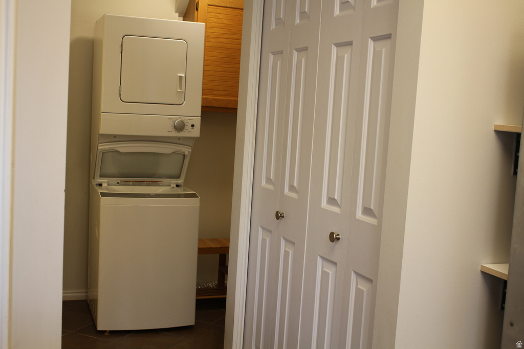 775 E GABLES LN Midvale, UT 84047