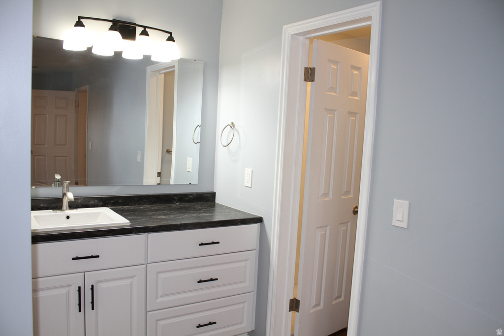 775 E GABLES LN Midvale, UT 84047