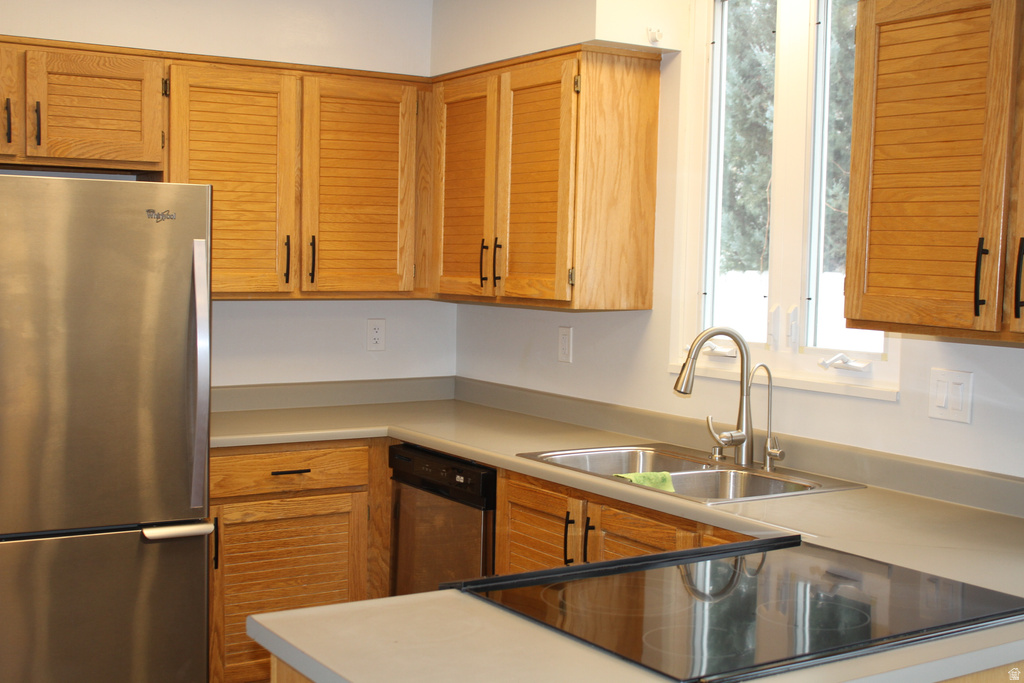 775 E GABLES LN Midvale, UT 84047