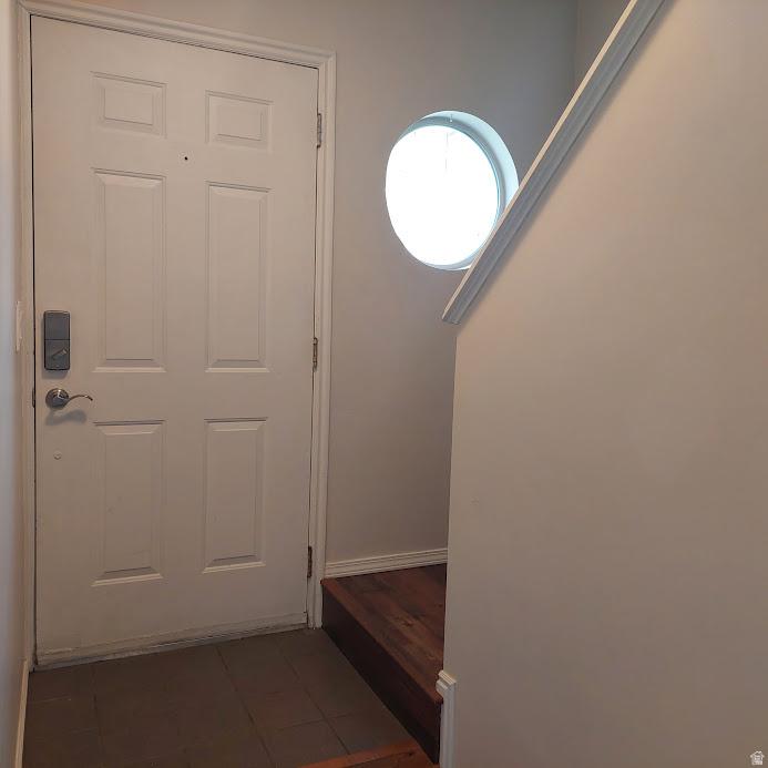 775 E GABLES LN Midvale, UT 84047