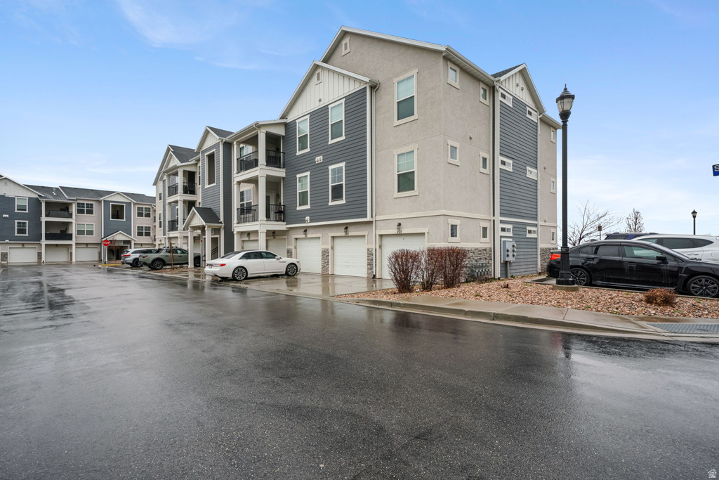 5017 W SAMANA LN ##A204 Herriman, UT 84096