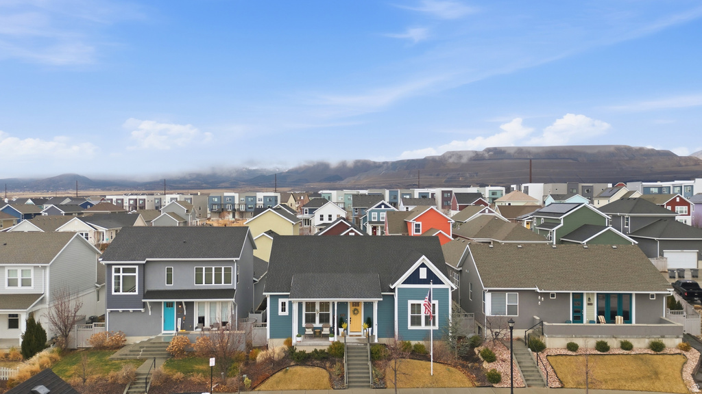 11348 S SANDBANK WAY South Jordan, UT 84009