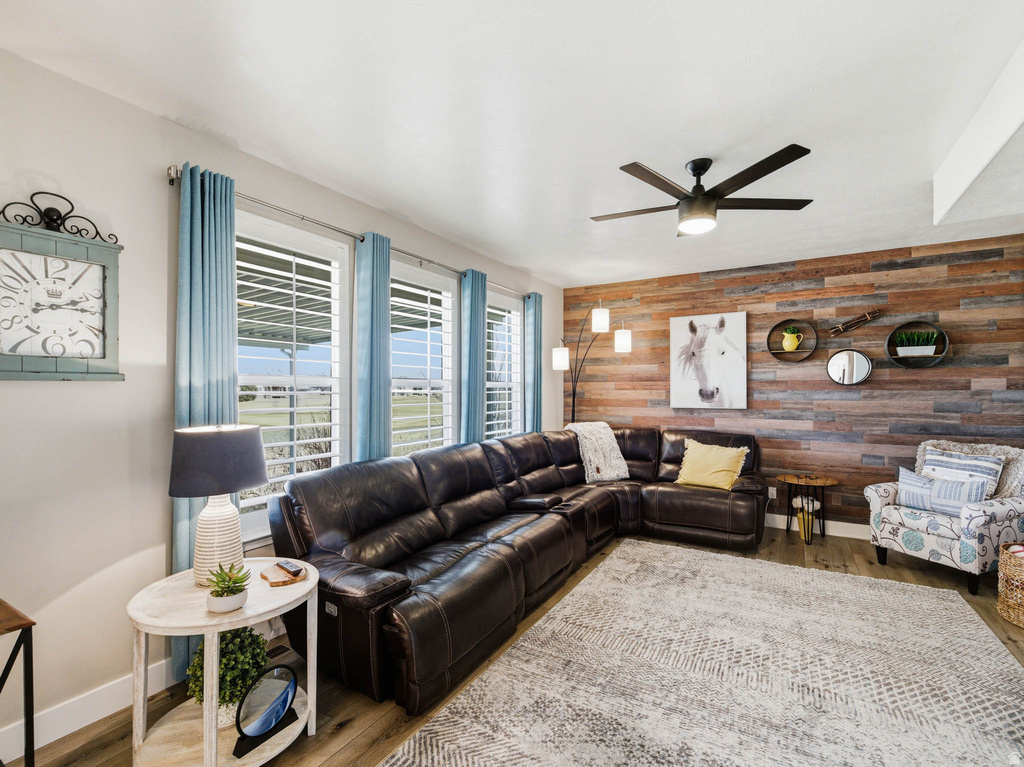 3546 BROOKSHIRE DR Syracuse, UT 84075