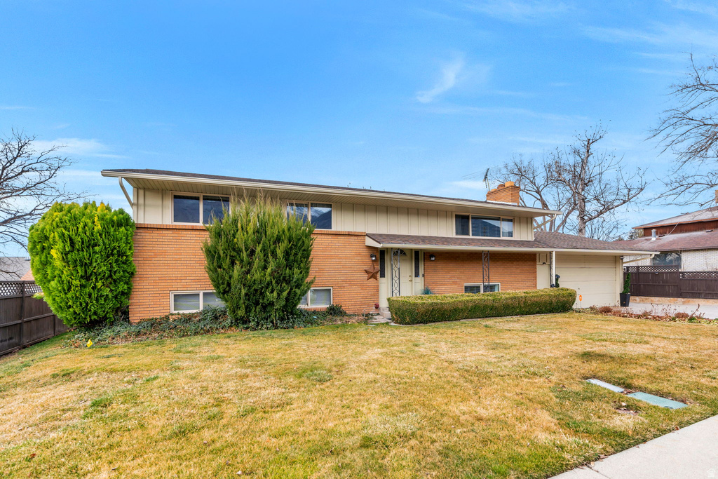 692 JUNIPER ST Pleasant Grove, UT 84062