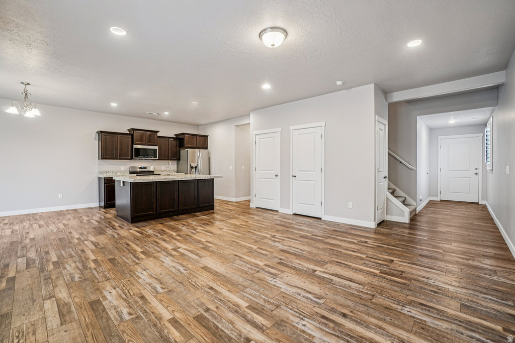 807 N WELLINGTON CT North Salt Lake, UT 84054