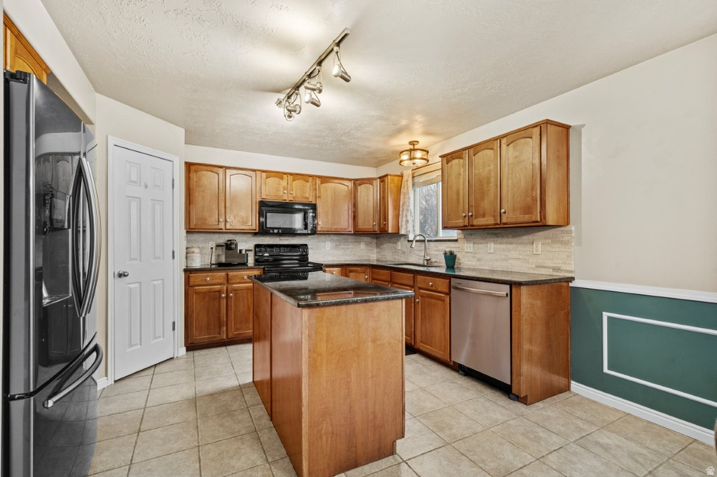 5155 S 3200 W Roy, UT 84067
