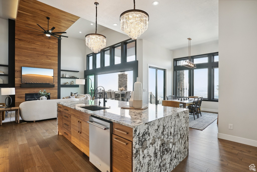 4379 N RIDGE VIEW WAY Lehi, UT 84043