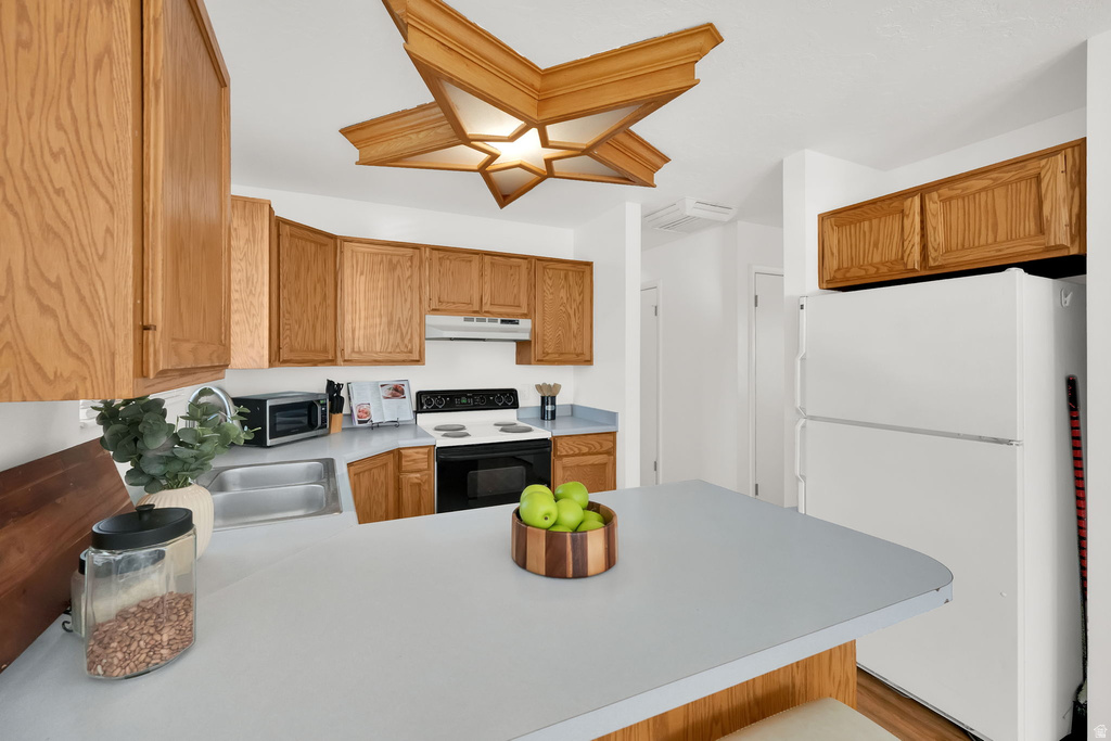 6796 S CYCLAMEN DR West Jordan, UT 84081