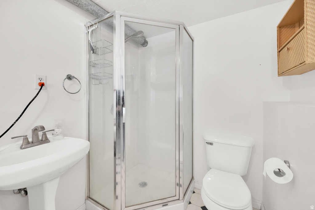 6796 S CYCLAMEN DR West Jordan, UT 84081