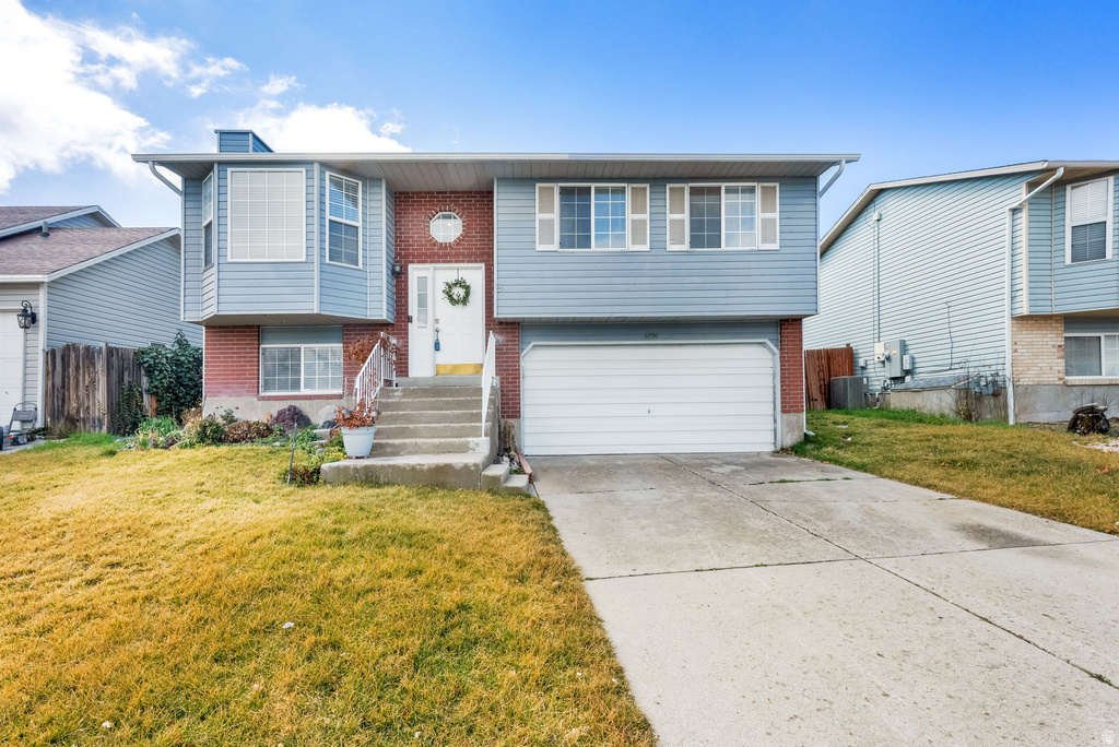 6796 S CYCLAMEN DR West Jordan, UT 84081