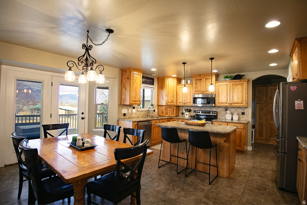 1862 N 3900 W Plain City, UT 84404