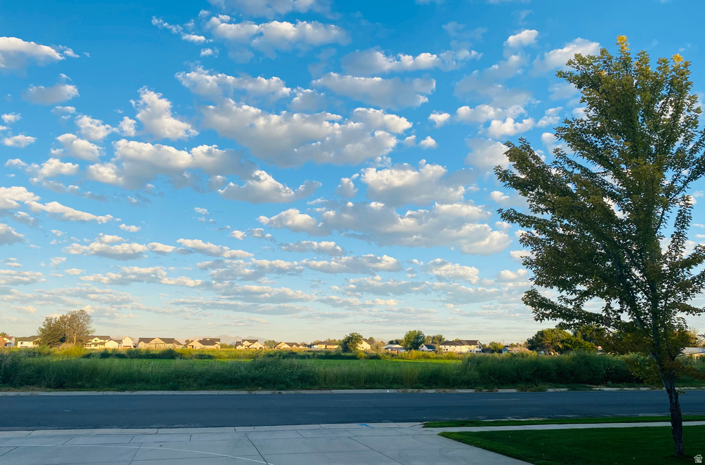 1862 N 3900 W Plain City, UT 84404